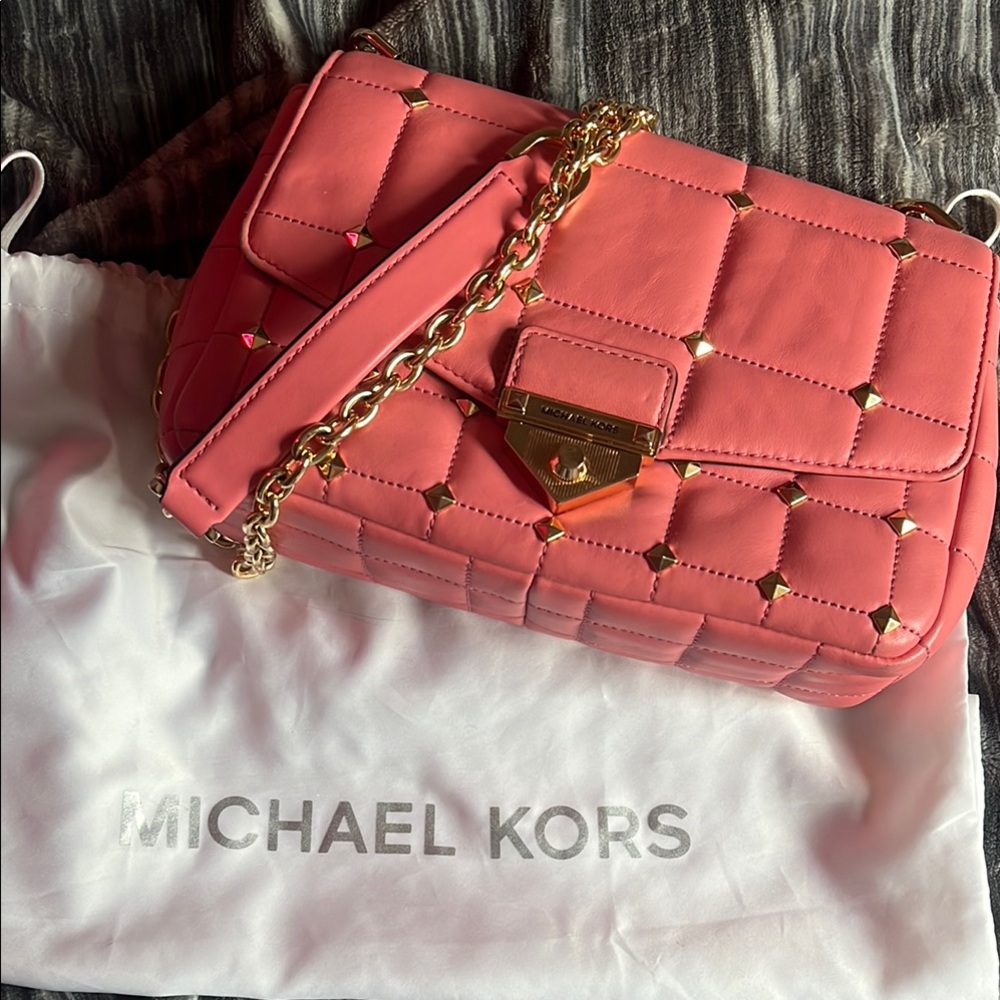 MICHAEL Michael Kors Pink and Gold Quilted Shoulder Bag